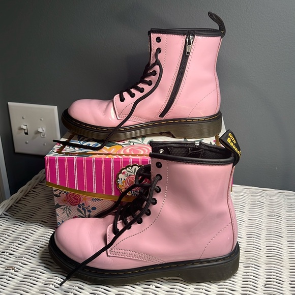 Dr. Marten Pink Leather Boots - Picture 5 of 16